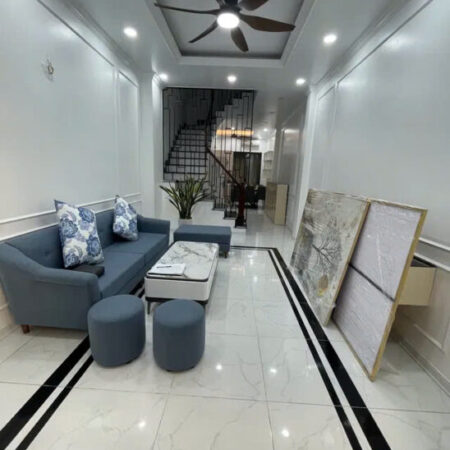 Bán nhà 4 tầng, 46m², Ngọc Lâm, Long Biên, 13.3 tỷ, sổ đỏ.KINH DOANH – PHÂN LÔ- Ô TÔ CHÁNH.