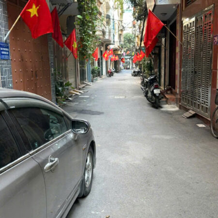 Nhà 3 tầng cũ giá đầu tư 62m ô tô đỗ rẻ nhất thị trường tại Thanh Xuân