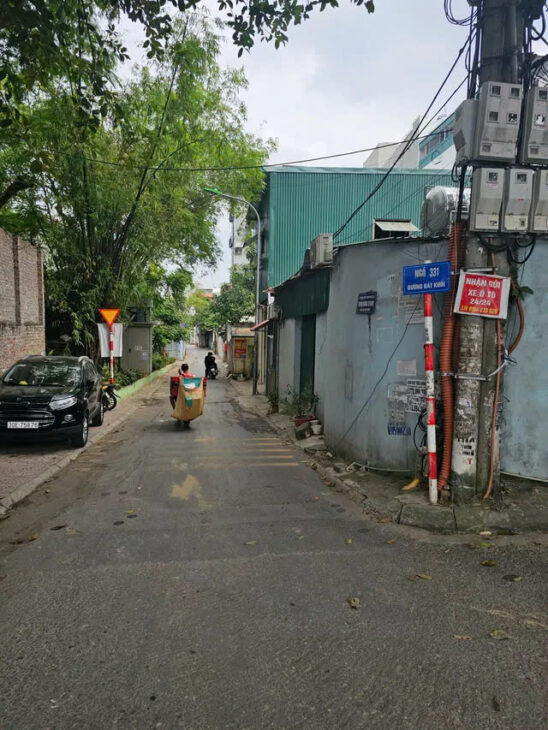 NHÀ MỚI- ĐẸP PHỐ BÁT KHỐI – LONG BIÊN 95M2, 6 TẦNG, 15.5 TỶ.Ô TÔ QUA NHÀ.