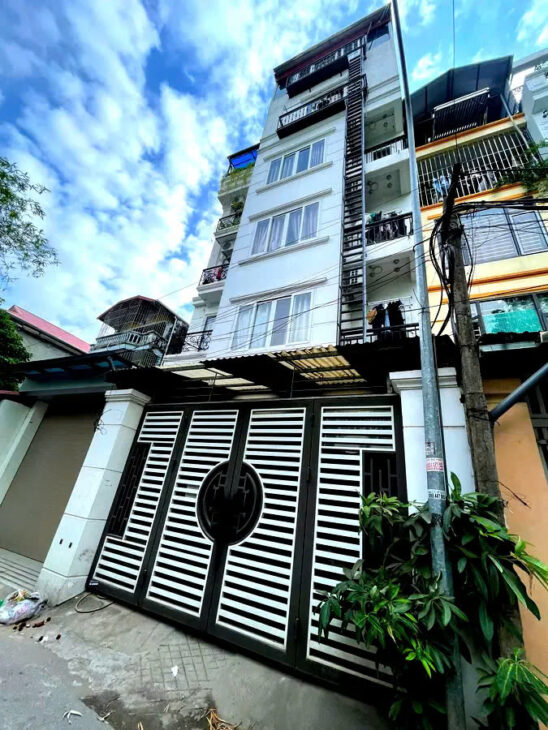 NHÀ MỚI- ĐẸP PHỐ BÁT KHỐI – LONG BIÊN 95M2, 6 TẦNG, 15.5 TỶ.Ô TÔ QUA NHÀ.