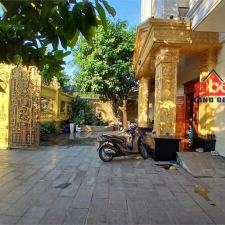 Bán Biệt thự KDC ổn định, thiết kế hiện đại, khuôn viên rộng, giao thông thuận lợi