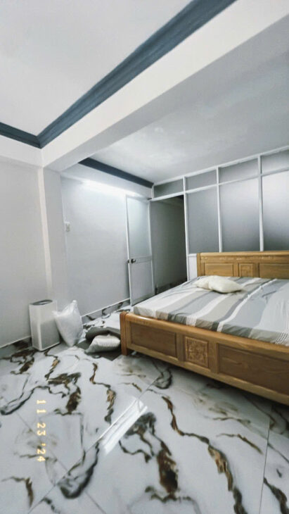 Sát mặt tiền Q4 Ngang 3 Dài 15 – 3 tấm dưới 4 tỷ q4