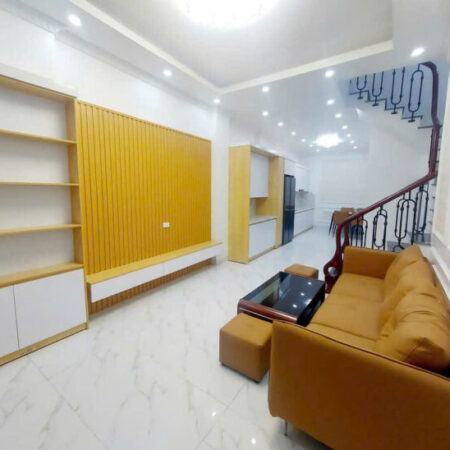 VIEW HỒ VĂN CHƯƠNG ĐỈNH CAO – ĐI BỘ RA HỒ Văn Chương , Đống Đa 38m, 5 tầng, MT 3.5m 6,85 tỷ.