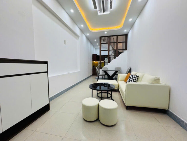 Bán nhà Thượng Thanh 4 tầng x 35M – Ô tô đỗ cổng – Full đồ – Xung quanh nhiều tiện ích