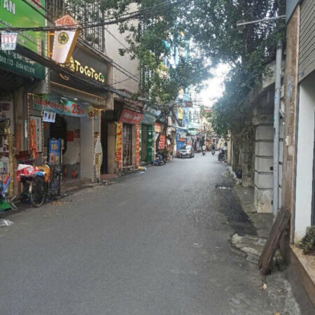 ????Bán nhà mặt phố Bồ Đề 5 tầng x 40m + Mặt phố, vị trí đẹp, kinh doanh sầm uất.