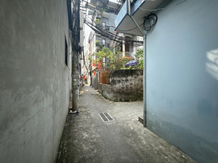 BÁN ĐẤT – NGỌC THUỴ – LONG BIÊN -. 53M – GIÁ 4,2 TỶ. ĐẤT ĐẸP -NGÕ NÔNG – THOÁNG SẠCH SẼ – Ô TÔ