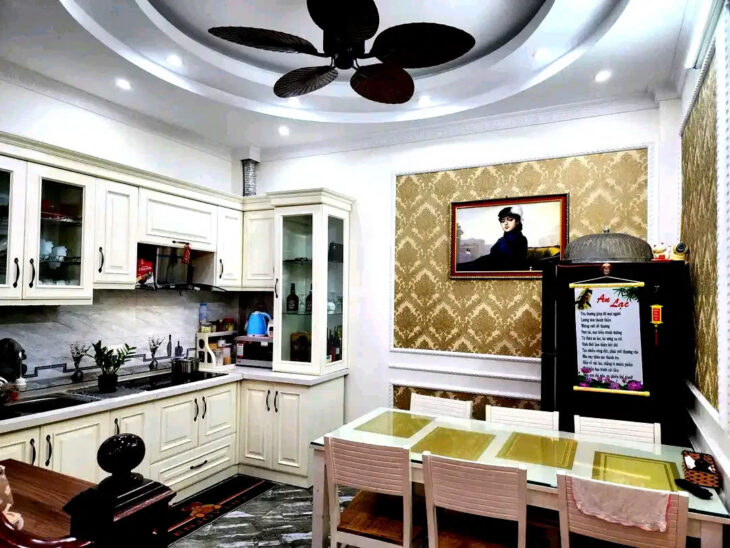 BÁN NHÀ RIÊNG PHỐ NGỌC THỤY- LONG BIÊN, 40M2,4 TẦNG, MT 3.8M, 6.4 TỶ.