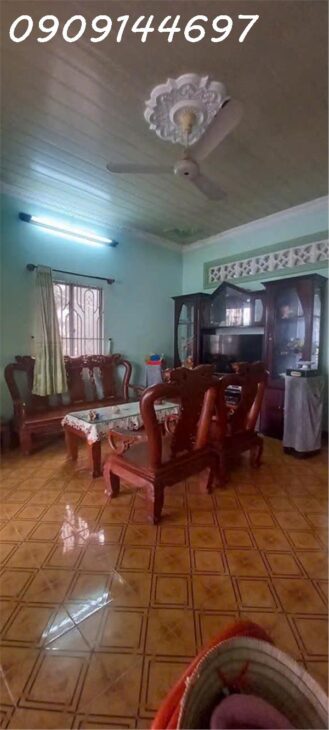 ????Nhà cấp 4 Mặt tiền kinh doanh hẻm thông, đường LÊ VĂN KHƯƠNG, phường HT, Q12, dt 214m2 (7,5mx35m)