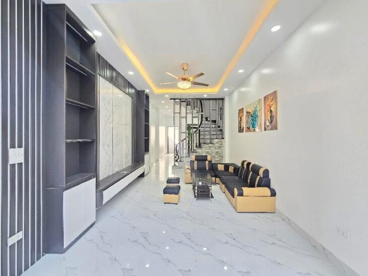 LOANH QUANH 4 TỶ CÓ NGAY NHÀ ĐẸP 4 TẦNG DTSD 60m- TỨ HIỆP TRUNG TÂM THANH TRÌ