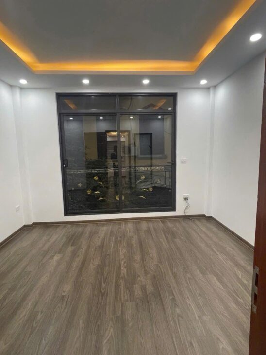 Bán nhà Yên Nghĩa-Hà Đông,DT 55m2 x 3T,MT rộng 5m, đường lớn,ngõ thông ô tô tránh. Giá 4.5 tỷ