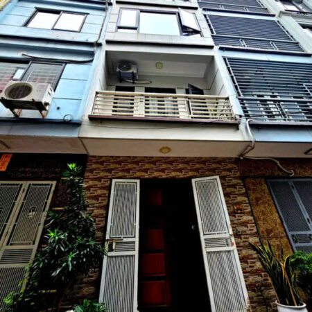 NHÀ MỚI PHỐ BÁT KHỐI- LONG BIÊN 34m², 5 tầng, 4PN,MẶT TIỀN 4M, 5.5 TỶ. NHÀ MỚI PHỐ BÁT KHỐI- LONG BIÊN 34m², 5 tầng, 4PN,MẶT TIỀN 4M, 5.5 TỶ.