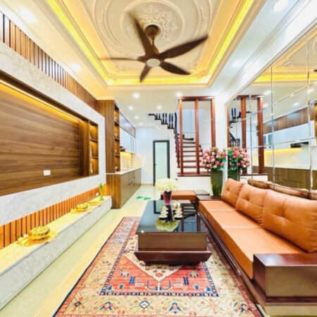 Cầu Giấy NHÀ ĐẸP TẶNG FULL NỘI THẤT, NGÕ THÔNG, GẦN HỒ 30m2 5T 7.2 tỷ