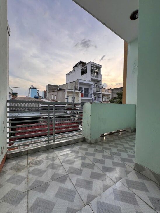 BÌNH TÂN, NHÀ 1 LẦU ĐÚC THẬT BTCT, HẺM 7m THÔNG, Ô TÔ ĐỖ CỬA, GẦN ĐƯỜNG BÌNH TRỊ ĐÔNG, LÊ VĂN QUỚI,