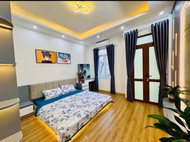 LOANH QUANH 4 TỶ CÓ NGAY NHÀ ĐẸP 4 TẦNG DTSD 60m- TỨ HIỆP TRUNG TÂM THANH TRÌ