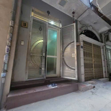 CHÍNH CHỦ BÁN ĐỘI CẤN – BA ĐÌNH – 31M2 X 5T – 6 TỶ – GẦN PHỐ – NGÕ Ô TÔ LÙI