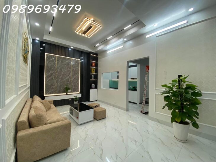 Nhà đẹp đón Tết, ngõ Đường Láng, Đống Đa 40m, mt:6m, Giá: 6.25. Tặng 110% nội thất xịn.