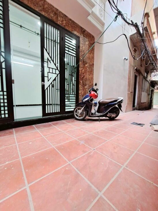 Vị trí cực đẹp Lĩnh Nam,NGÕ TO NHƯ PHỐ – CÁCH MỘT NHÀ RA OTO TRÁNH – NHÀ MỚI KÍNH KOONG