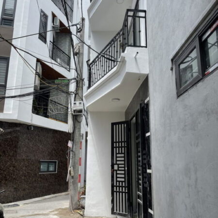 NHÀ MỚI PHỐ KIM QUAN,M30M2,5 TẦNG,MT5M,5 TỶ CÓ THƯƠNG LƯỢNG.