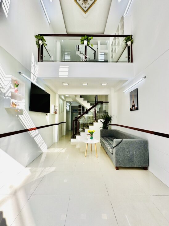 Bán gấp nhà 4m x 13m, 4.8 tỷ đường DƯƠNG QUẢNG HÀM, GÒ VẤP