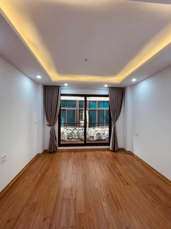 BÁN NHÀ – PHỐ VỌNG – 32M – 5 TẦNG – 5.7 TỶ – NHÀ ĐẸP – 2 MẶT THOÁNG – GIAO THÔNG THUẬN TIỆN