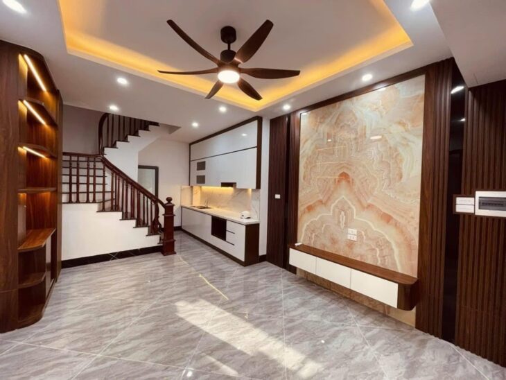 BÁN NHÀ – PHỐ VỌNG – 32M – 5 TẦNG – 5.7 TỶ – NHÀ ĐẸP – 2 MẶT THOÁNG – GIAO THÔNG THUẬN TIỆN