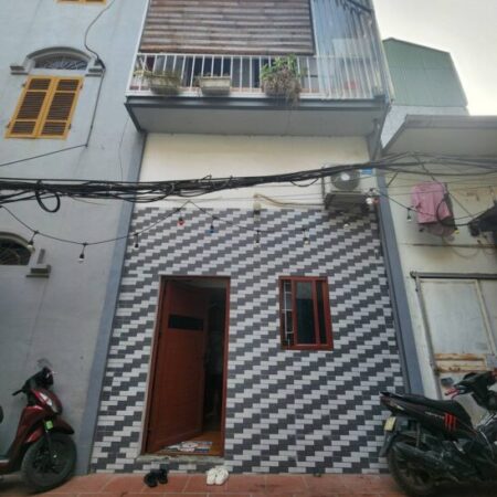 Bán nhà Nguyễn Đức Cảnh giá 1.6 tỷ, diện tích 16m2, 2 tầng, mặt tiền 4m