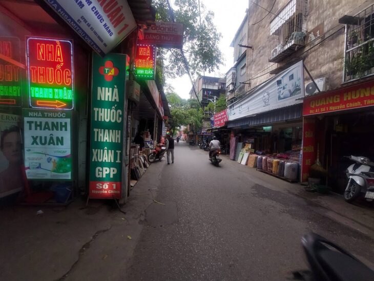 Bán nhà Nguyễn Chính giá 3.6 tỷ, diện tích 44m2, 1 tầng, mặt tiền 10m