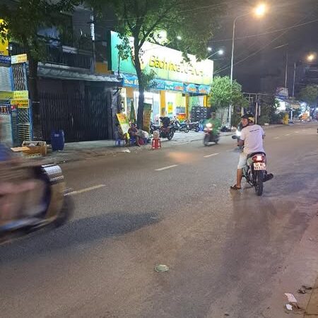 Bán nhà mặt tiền Q. Bình Tân, thông số đẹp 10mx20m – đườngTrương Phước Phan – Nhỉnh 21 tỷ