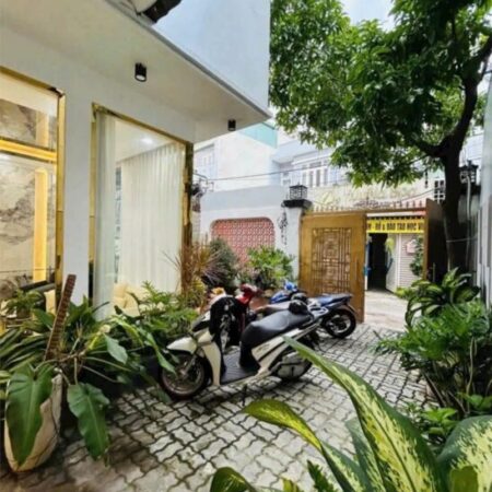 Biệt thự sân vườn Nguyễn Thị Thập, 7.5x17m, 4 tầng, chỉ 16.5 tỷ