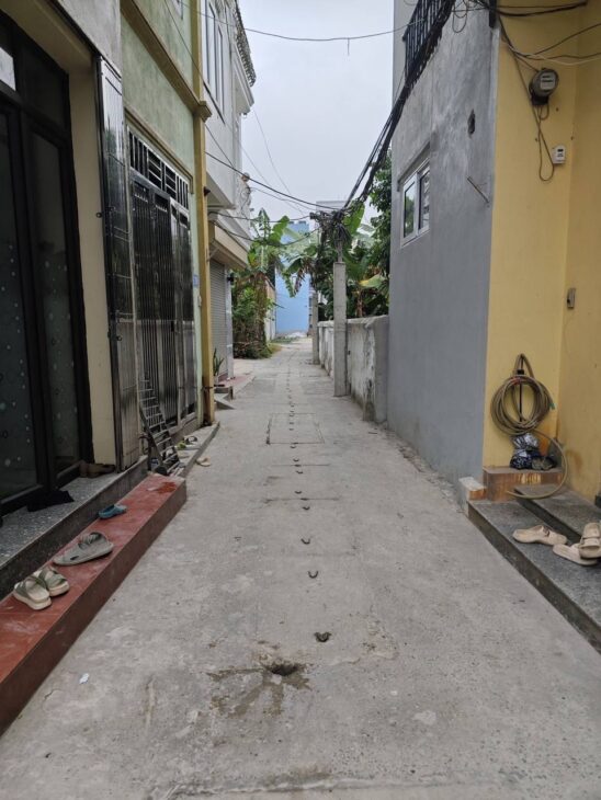 Bán nhà Hoà Bình – Yên Nghĩa giá 2.75 tỷ, diện tích 59m2, đất, mặt tiền 4m