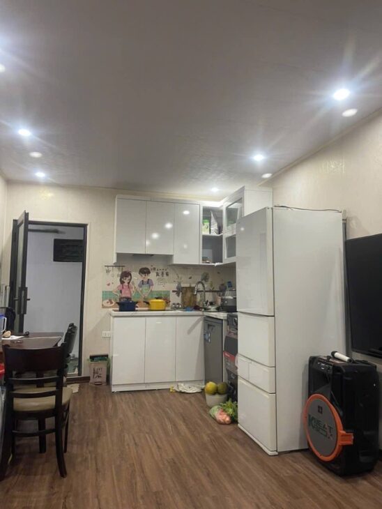 Bán nhà Nguyễn Trãi giá 3.5 tỷ, diện tích 90m2, tầng3, mặt tiền 6m