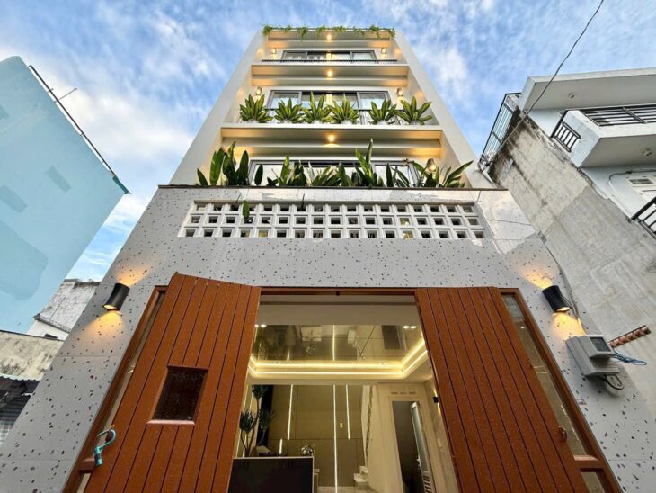 NHÀ BÁN NGAY TRUNG TÂM ĐƯỜNG PHAN VĂN TRỊ – PHƯỜNG 10 – GÒ VẤP