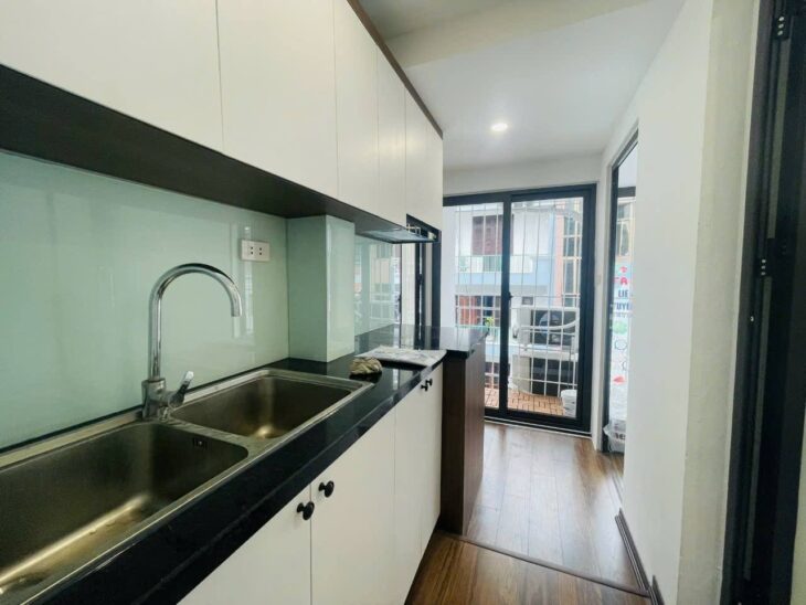 Bán nhà Khuất Duy Tiến giá 3.6 tỷ, diện tích 78m2, tầng4, mặt tiền 6m