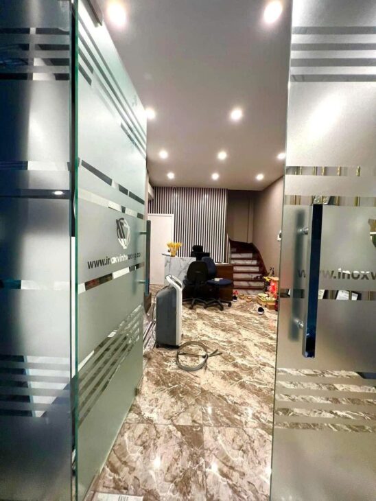 NHỎ XINH NGAY TẠI TRUNG TÂM BA ĐÌNH, Ô TÔ VÀO TẬN NHÀ, VỪA Ở VỪA KINH DOANH VĂN PHÒNG,…