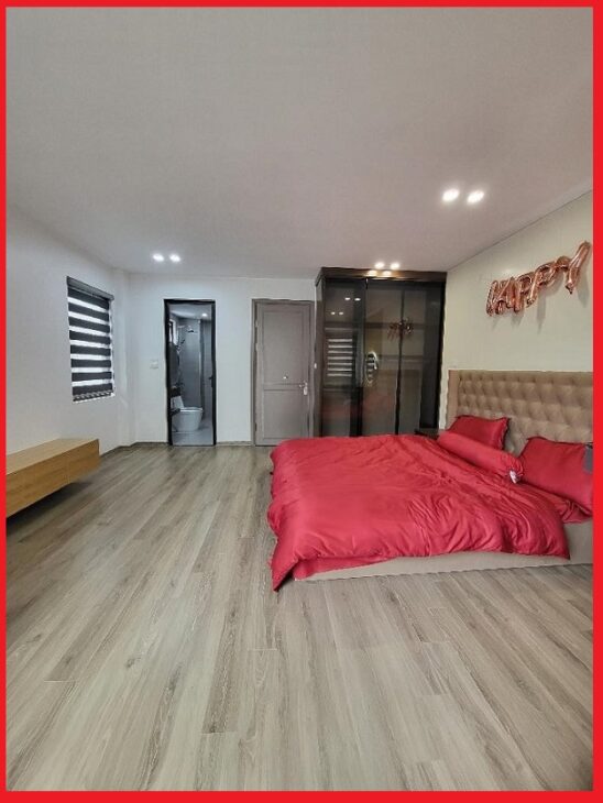 Bán nhà phố Trạm, Long Biên, 52m², 6 tầng, 9 tỷ 7 Gara thang máy