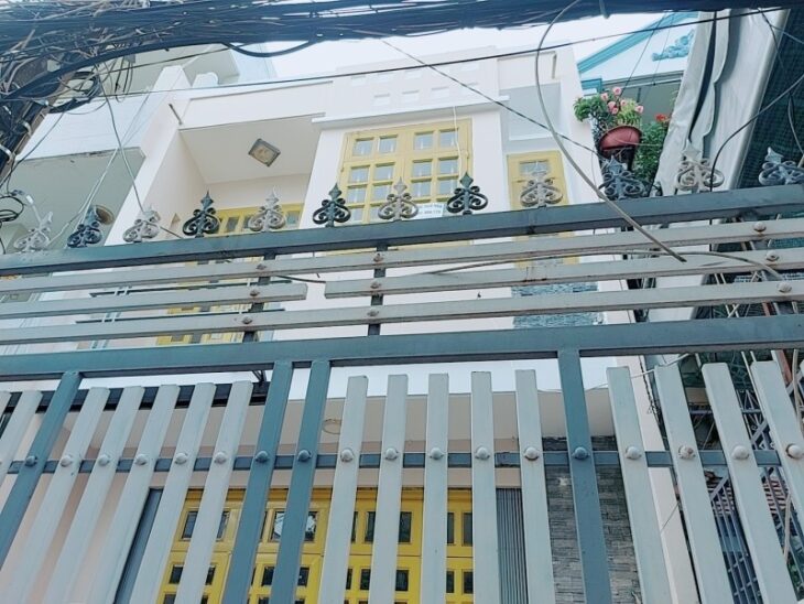 Bán gấp nhà VŨ TÙNG BÌNH THẠNH – 4.6m x 18m – cho thuê 15tr