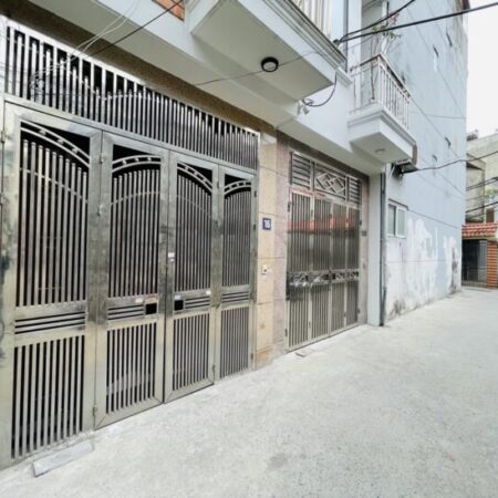 Bán nhà Đại Từ, Hoàng Mai, gần ô tô tránh, ngách ba gác, DTSD 40m2, 7.15 tỷ. Khu hiếm ít nhà bán Bán nhà Đại Từ, Hoàng Mai, gần ô tô tránh, ngách ba gác, DTSD 40m2, 7.15 tỷ. Khu hiếm ít nhà bán