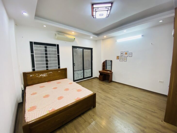 Bán nhà Đẹp Gia Quất Long Biên- Ngõ xe 3 gác – 42m2 – 4 tầng – 4,5 tỷ ( Thương Lượng)