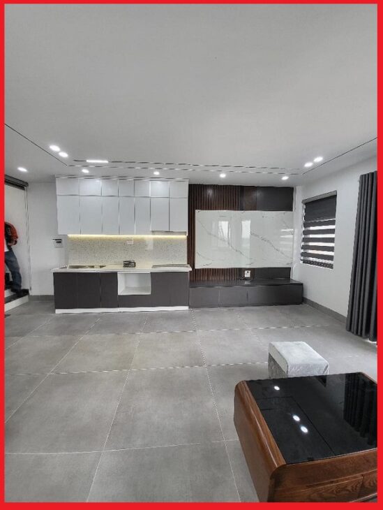 Bán nhà phố Trạm, Long Biên, 52m², 6 tầng, 9 tỷ 7 Gara thang máy