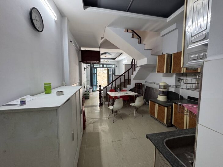 Bán nhà P.16 – Quận 8, đường Phú Định – HXH thông gần MT, chỉ 1sẹc – 64m2 – 3 tầng btct – 5,2 tỷ