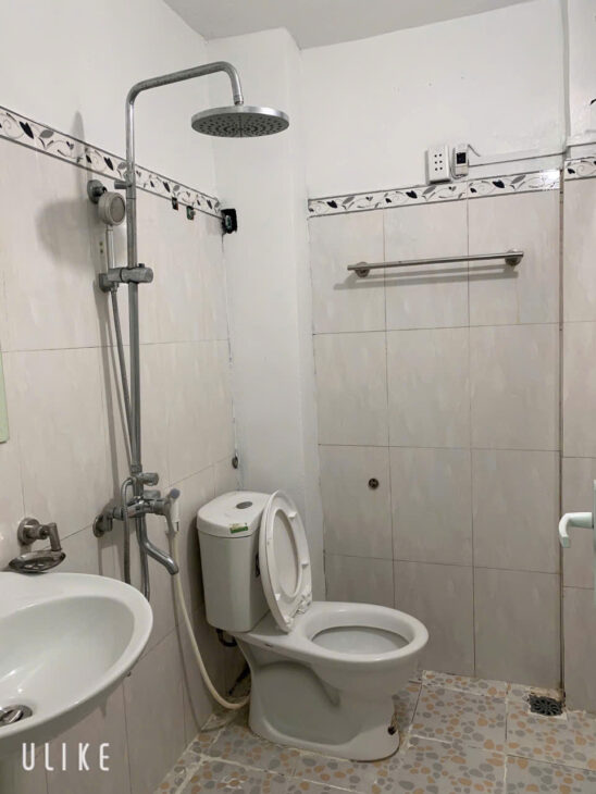 ???? Chính chủ gửi bán Đất tặng nhà cấp 4 có gác xép