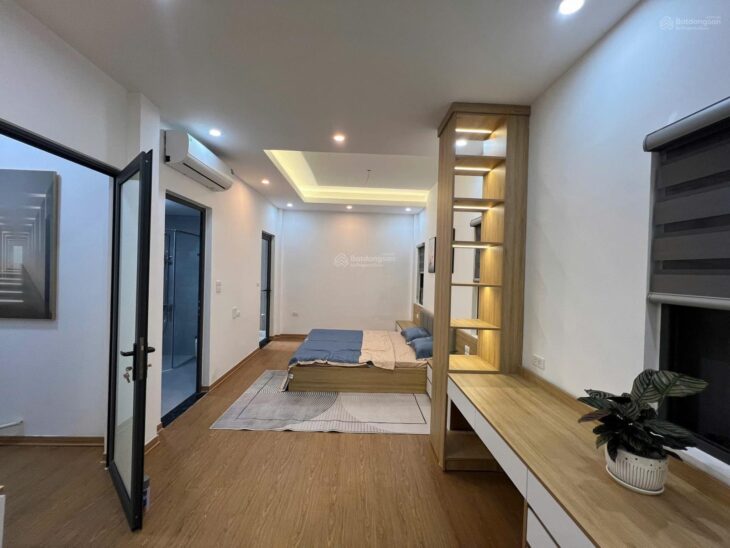 Cơ Hội Vàng Để Sở Hữu Ngôi Nhà Mơ Ước Tại Cầu Giấy! 4.8 tỷ, 4 tầng, ngõ đỗ ô tô