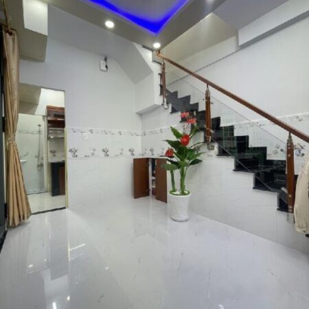 GIẢM 400 tr Nhà Khu VIP NGUYỄN HỒNG ĐÀO gần sân bay, FULL NT hiện đại, nhỉnh 3 tỷ