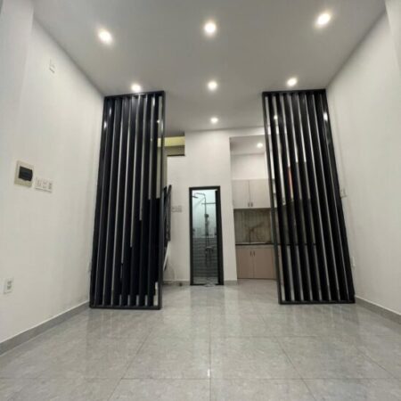 Bán nhà 3 tầng góc Nguyễn Thái Sơn,Nguyễn Văn Nghi chỉ 3 tỷ vào ở ngay.