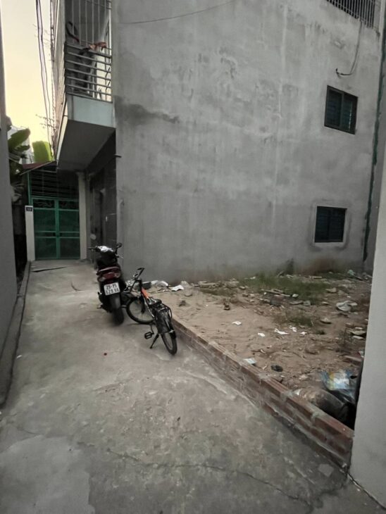 Bán nhà đường Hoà Bình ( tổ 14 Yên Nghĩa) giá 3.2 tỷ, diện tích 45m2, đất, mặt tiền 5m