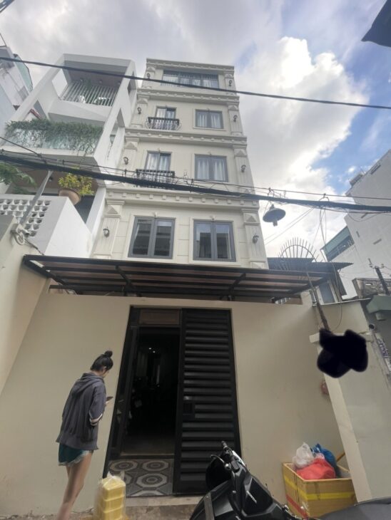 Bán CHDV NGUYỄN TRONG TUYỂN – PHÚ NHUẬN – 115m2 – 18 phòng – 125tr/th