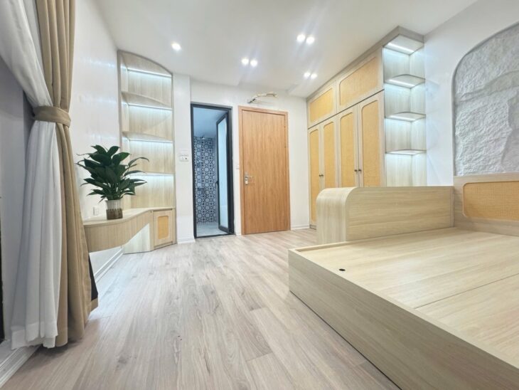 Bán nhà Giáp Bát, Hoàng Mai, gần ô tô, DTSD 28m2, 5T, 3N, 1L, 5.48 tỷ