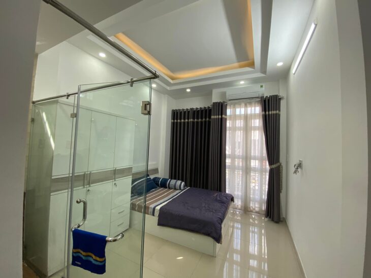 Giá 4.55 tỷ bán gấp nhà TRƯỜNG SA, PHÚ NHUẬN, 3 lầu, 4m ngang