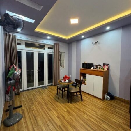 CHỈ 9.99 TỶ , CỰC HIẾM SIÊU PHẨM, 5 TẦNG – NỞ HẬU – PHẠM HÙNG – HẺM XE HƠI – KHU ẨM THỰC CHỢ – EAON