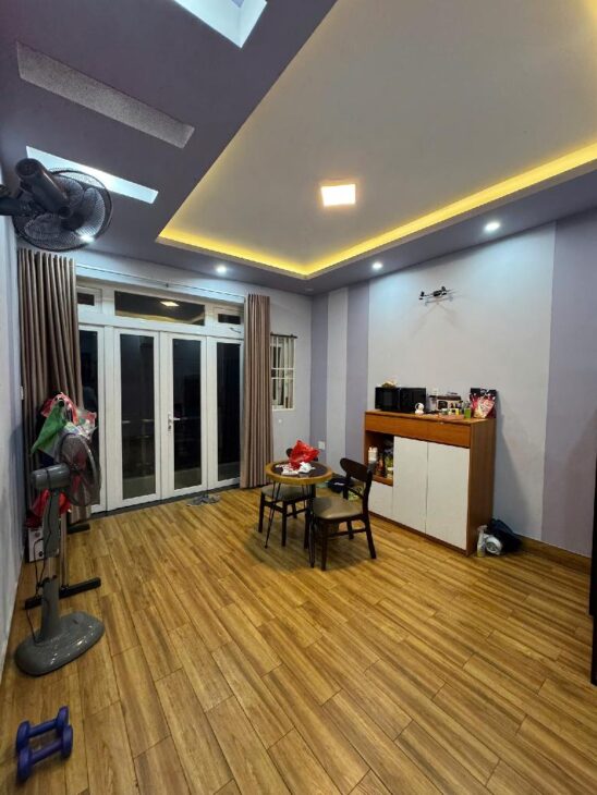 CHỈ 9.99 TỶ , CỰC HIẾM SIÊU PHẨM, 5 TẦNG – NỞ HẬU – PHẠM HÙNG – HẺM XE HƠI – KHU ẨM THỰC CHỢ – EAON